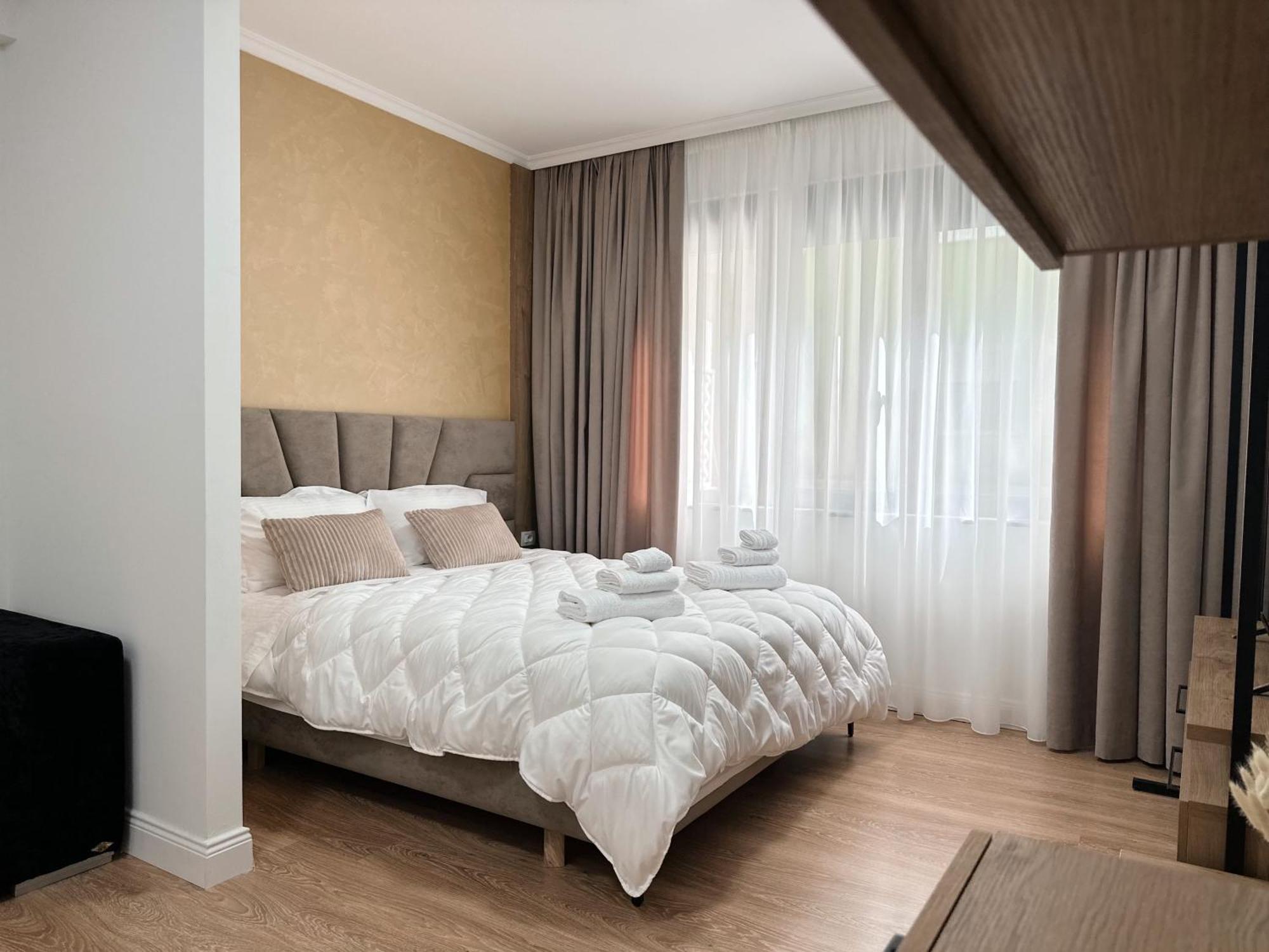 Center * Tirana